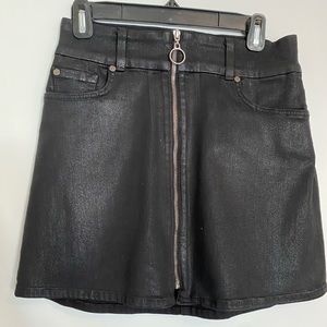 NWT 7 For All Mankind coated denim zip black mini skirt.